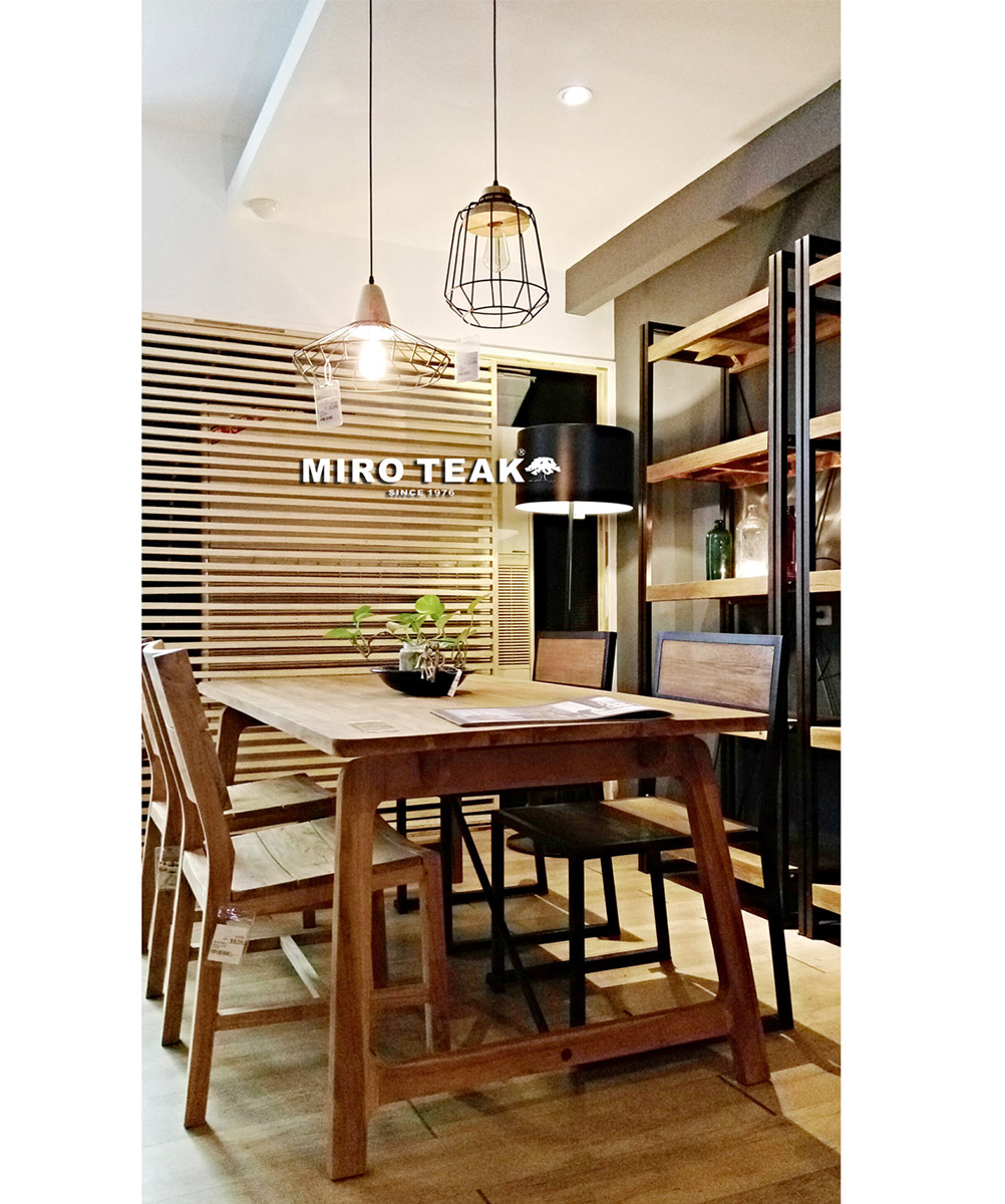 MIRO TEAK AUDY MILANO DININGTABLE 奧迪米蘭餐桌 - 1